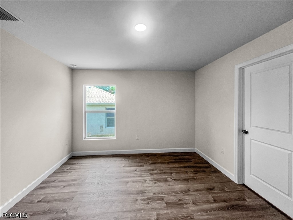 745 Harry Avenue S - Photo 25