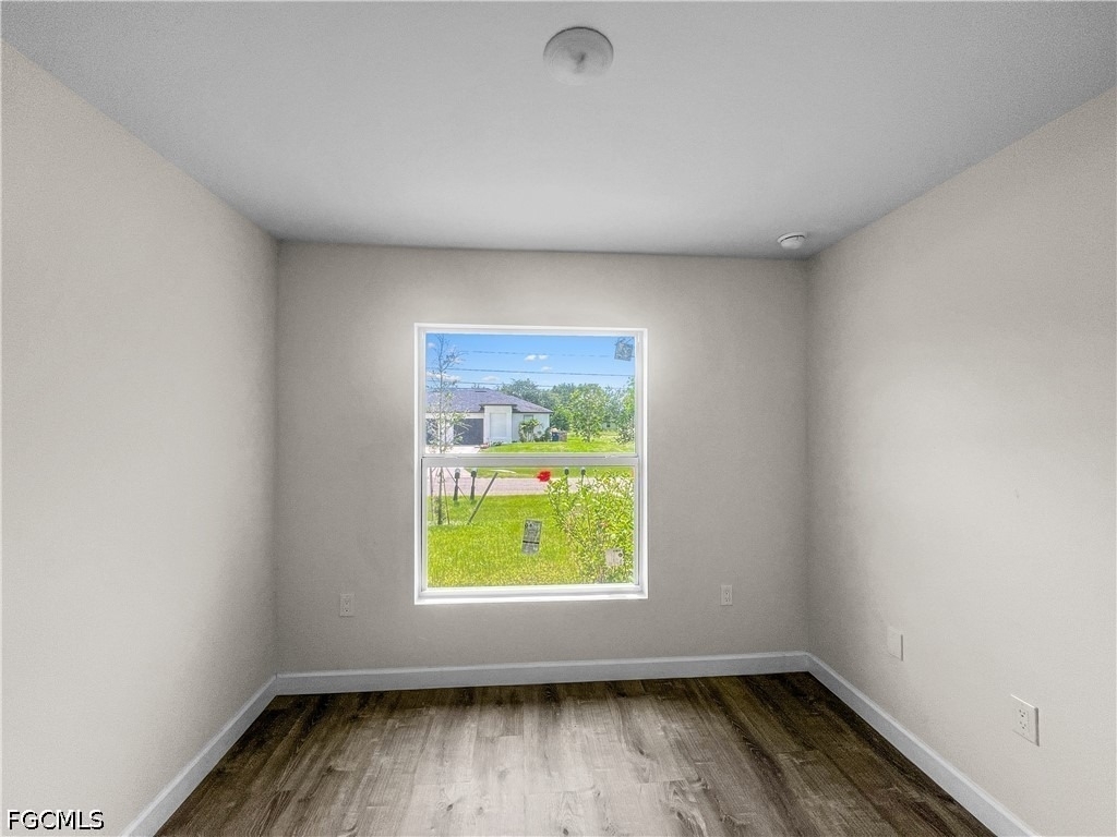 745 Harry Avenue S - Photo 26