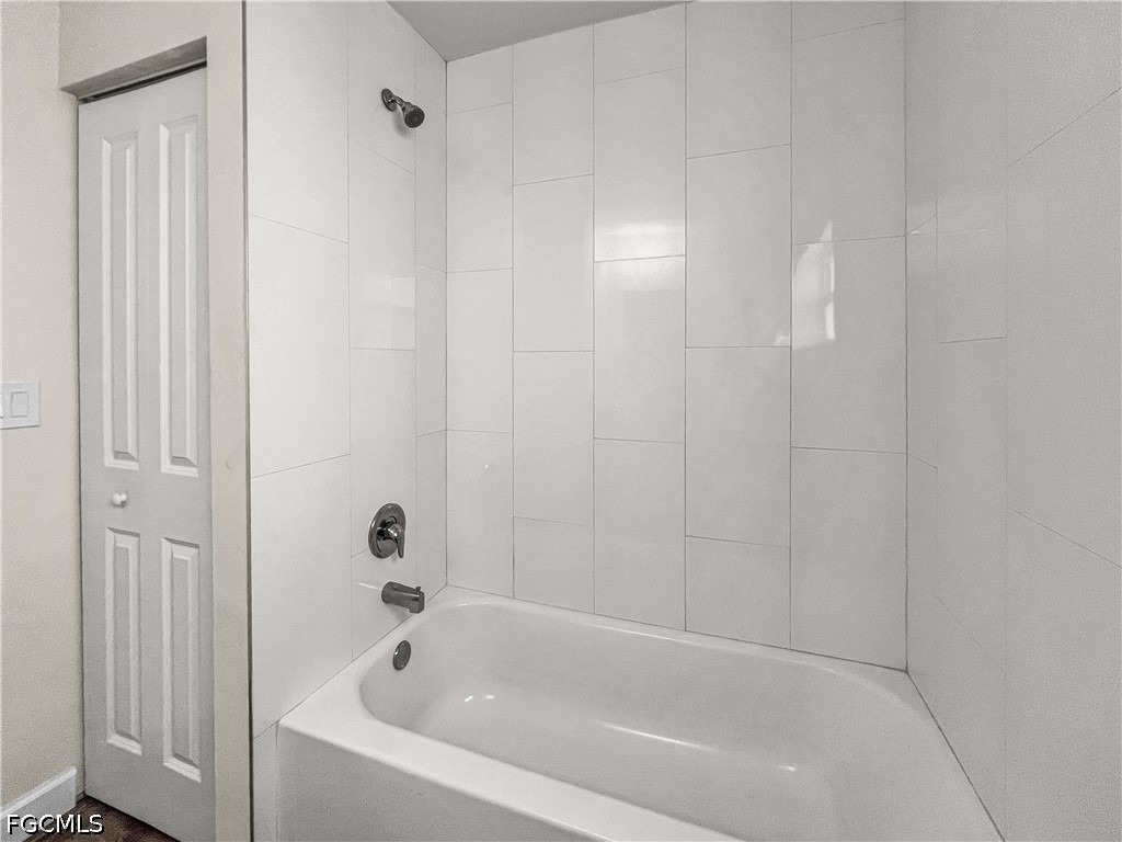 745 Harry Avenue S - Photo 34