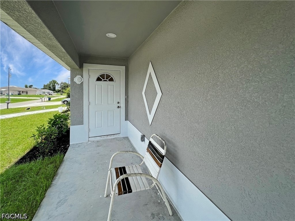 745 Harry Avenue S - Photo 4