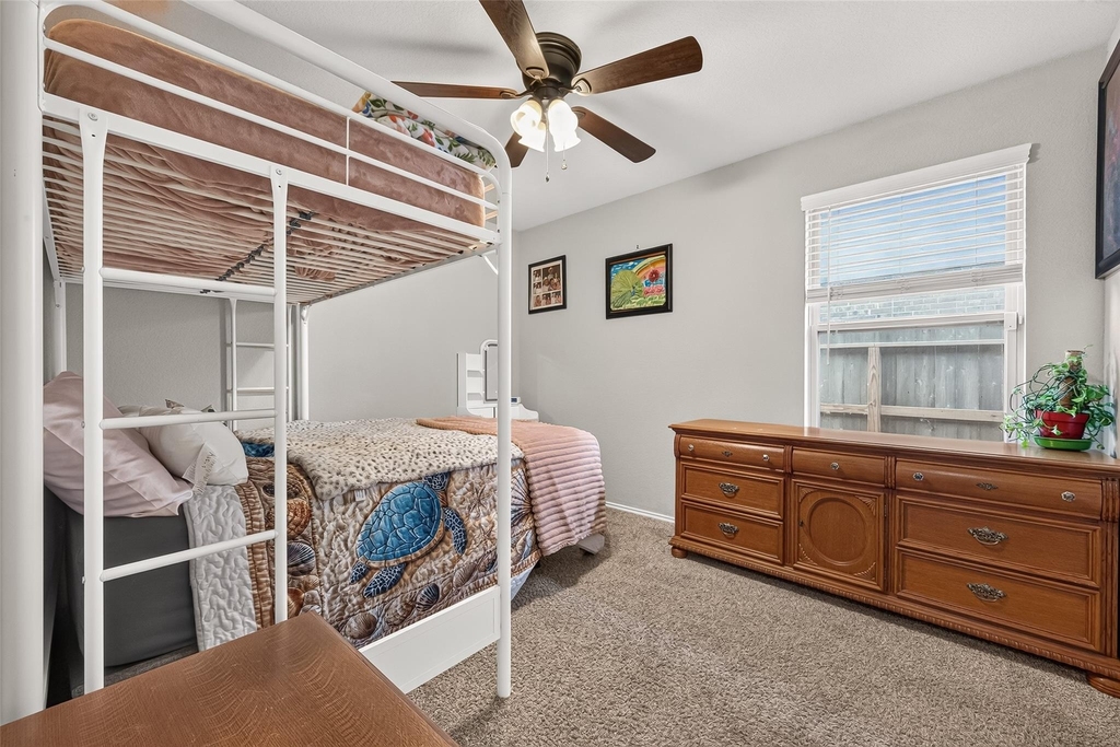 811 Petunia Falls Lane - Photo 33