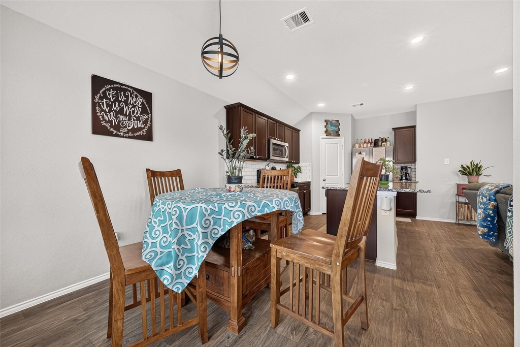 811 Petunia Falls Lane - Photo 18