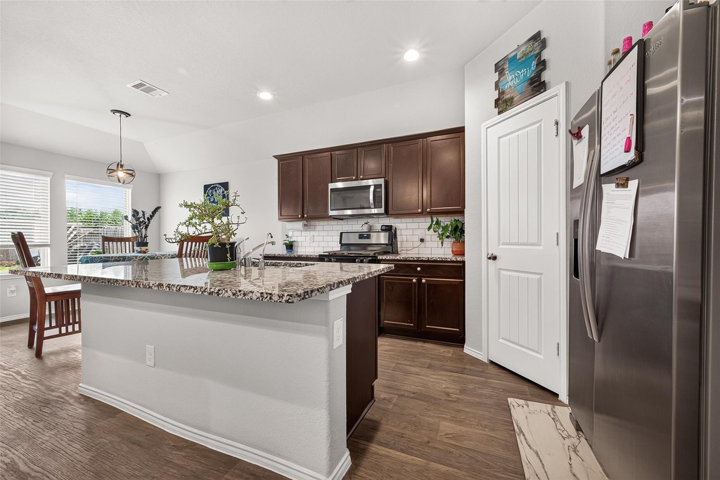811 Petunia Falls Lane - Photo 12