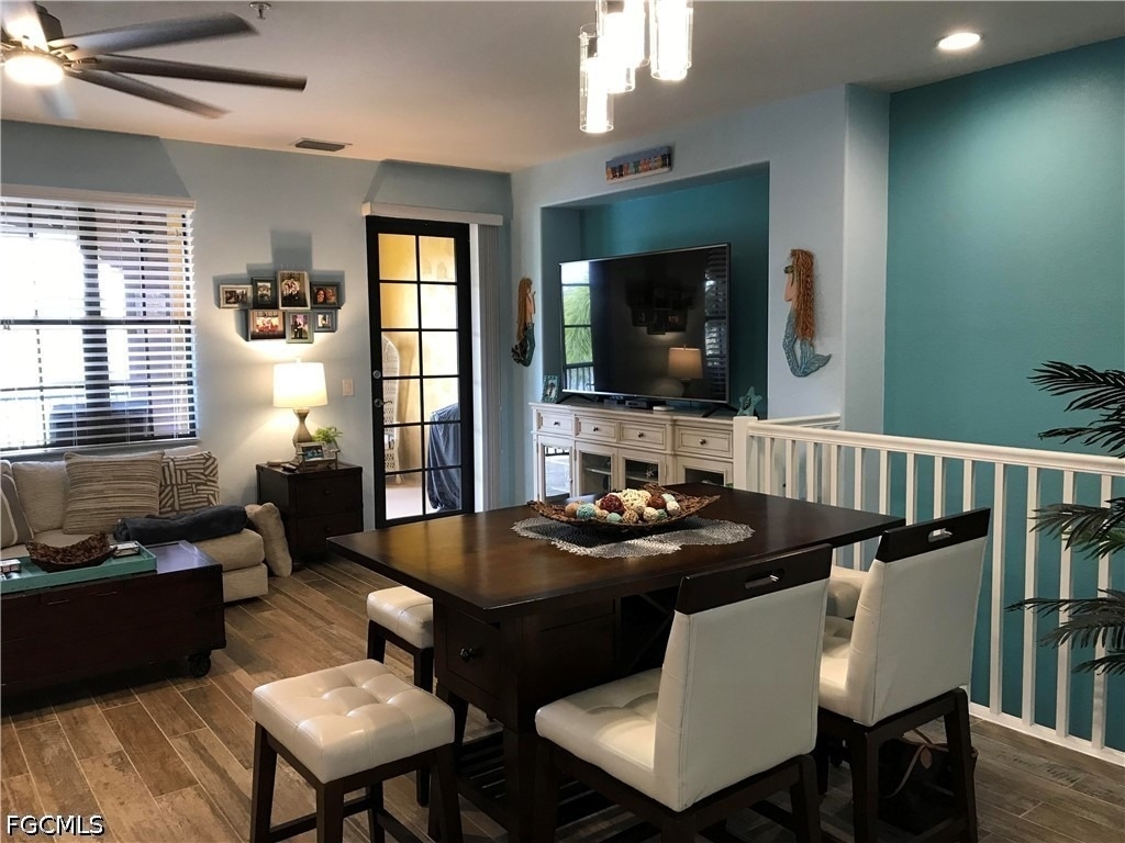 11908 Izarra Way - Photo 8