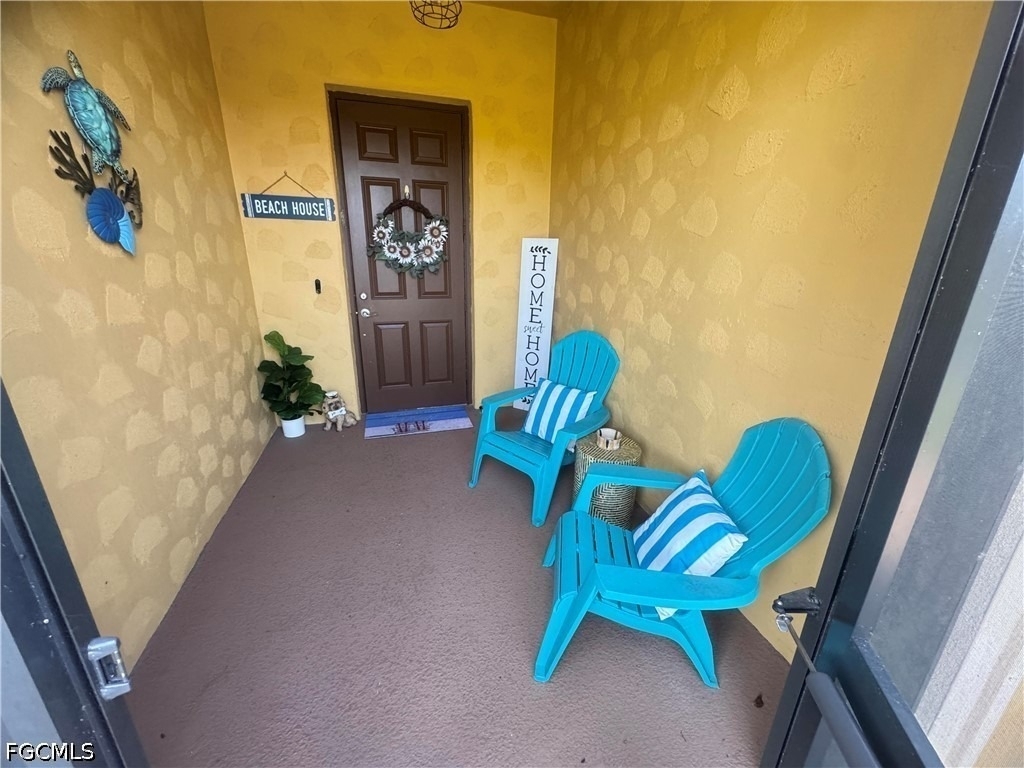 11908 Izarra Way - Photo 4