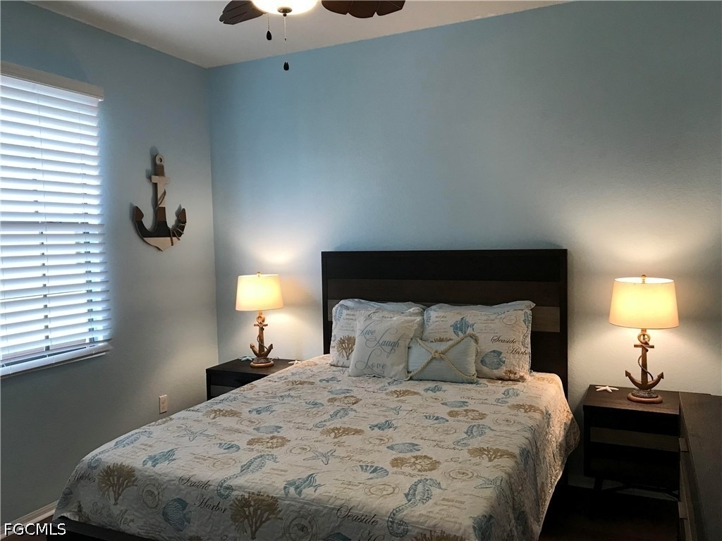11908 Izarra Way - Photo 17
