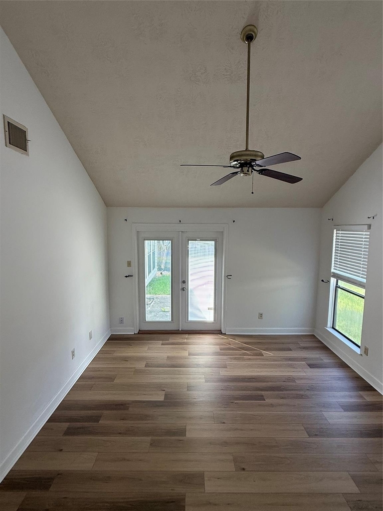 3211 Mesquite Drive - Photo 7