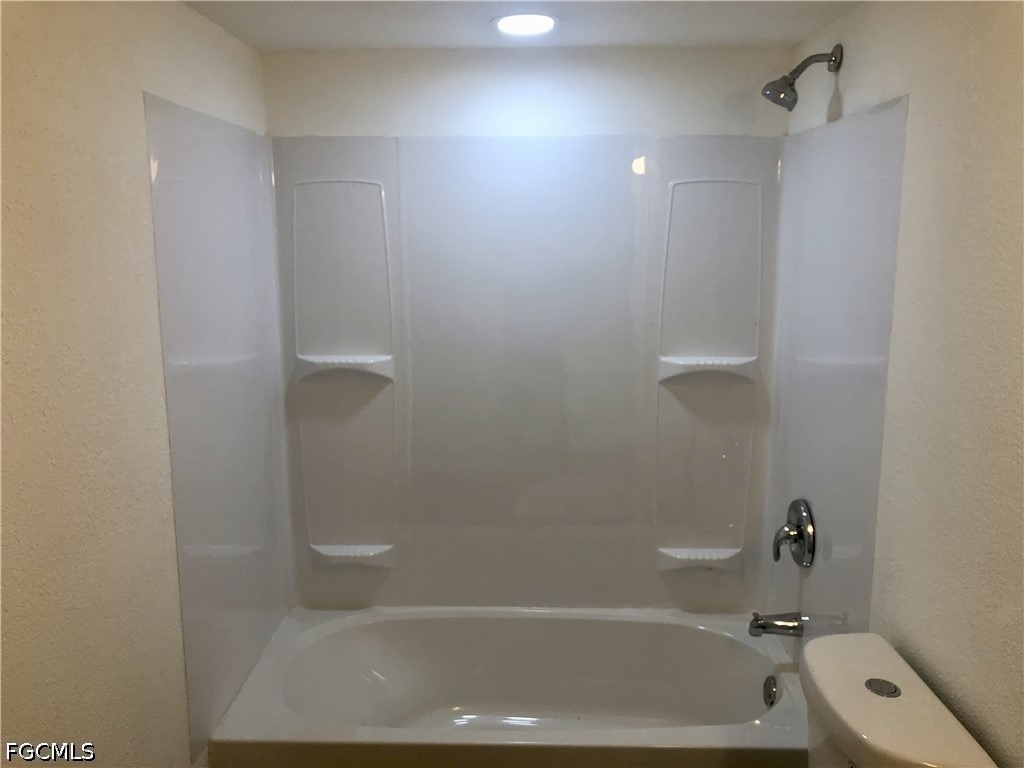 16881 Davis Road - Photo 18
