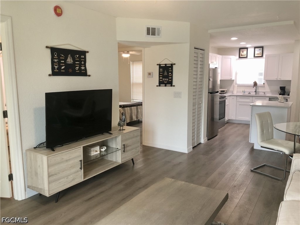16881 Davis Road - Photo 11