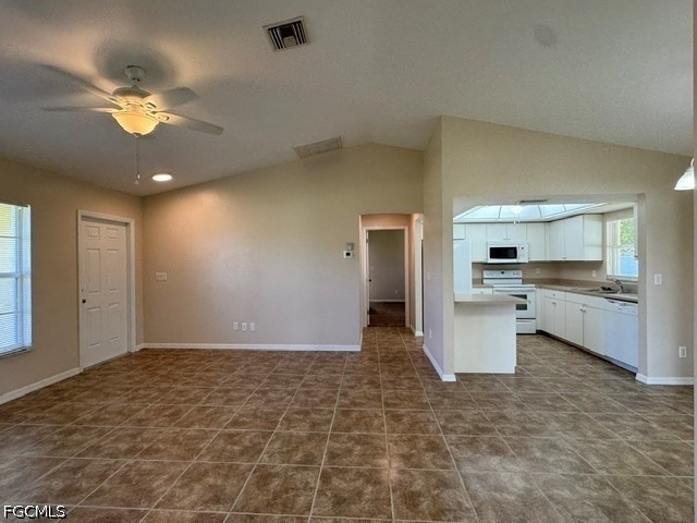 1318 Ne 2nd Street - Photo 2