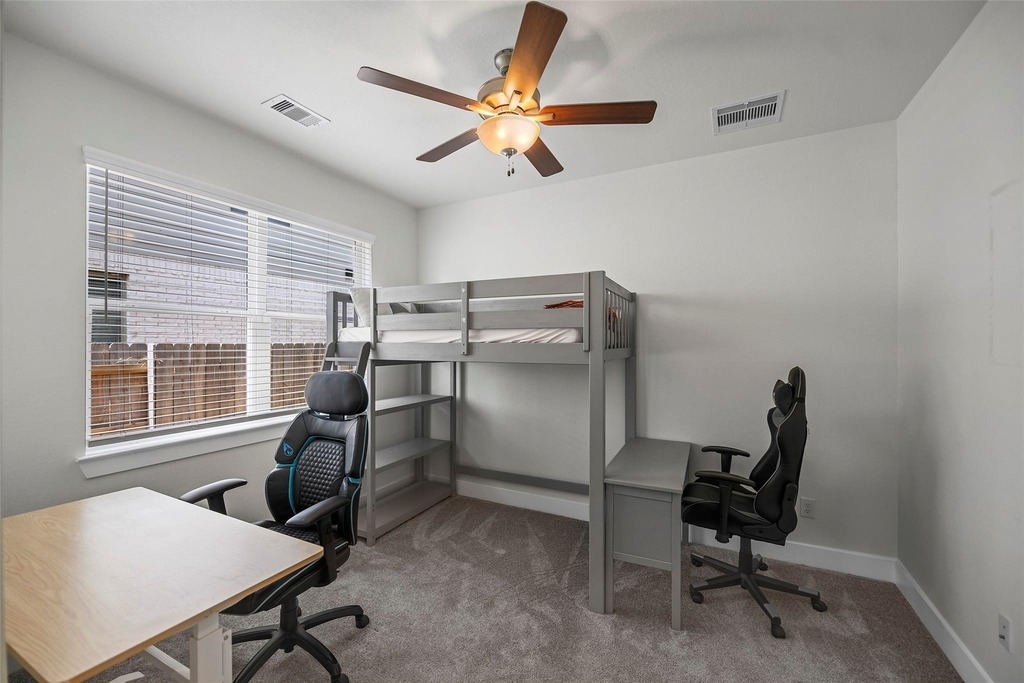 7115 Prairie Heights Drive - Photo 3