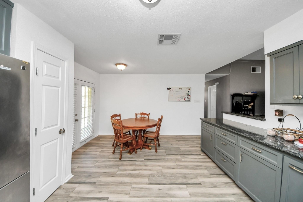11031 Kirkmead Drive - Photo 14