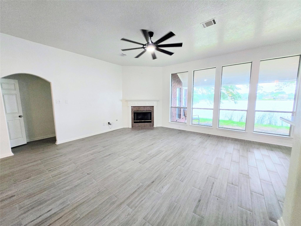 4018 Crystal Lake Circle N - Photo 7