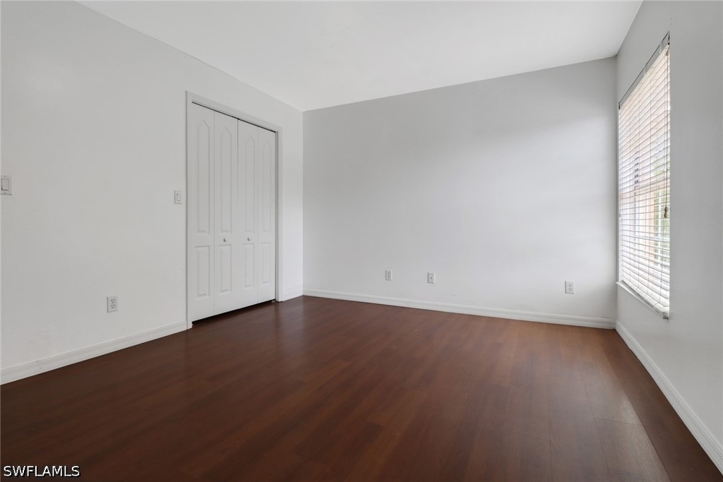 8271 Laurel Lakes Way - Photo 32