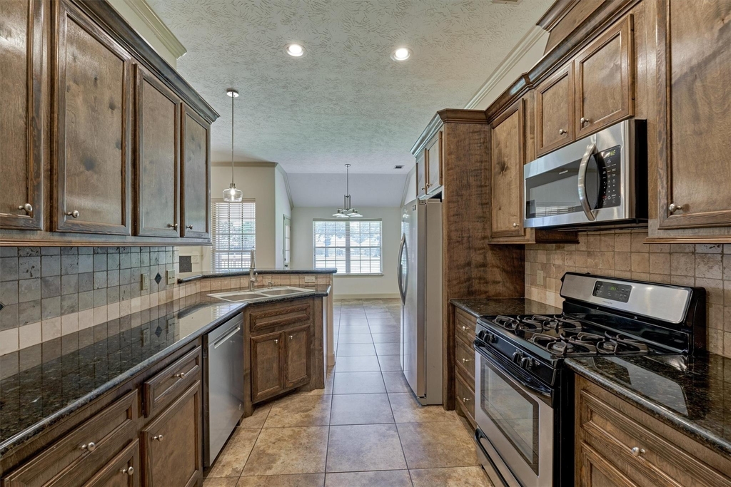13511 Summer Hill Drive - Photo 16