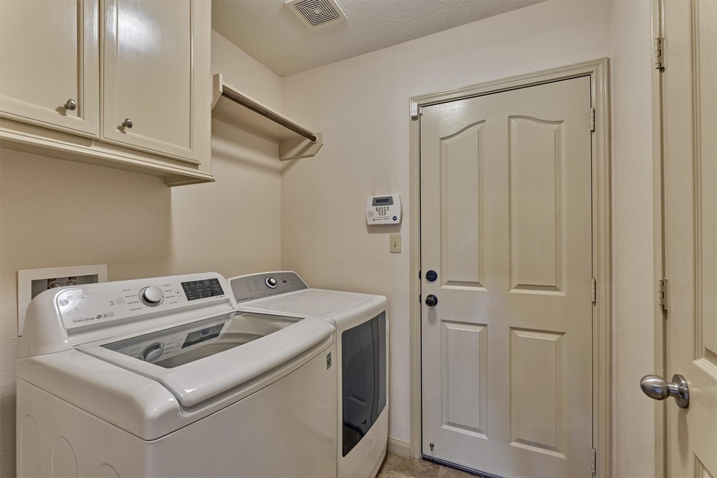 13511 Summer Hill Drive - Photo 18