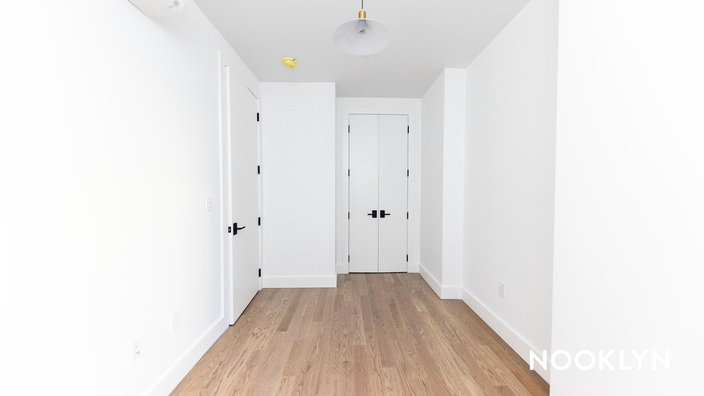 98 Moore Street - Photo 6