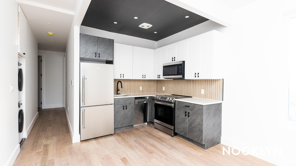 98 Moore Street - Photo 0