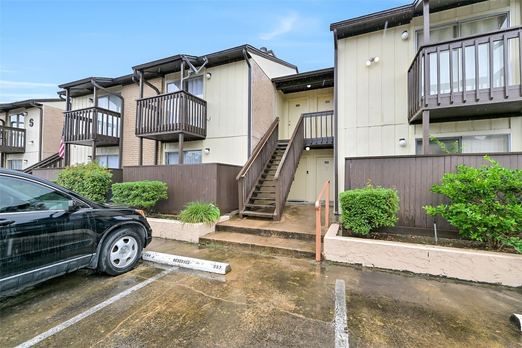 1500 Bay Area Boulevard - Photo 17