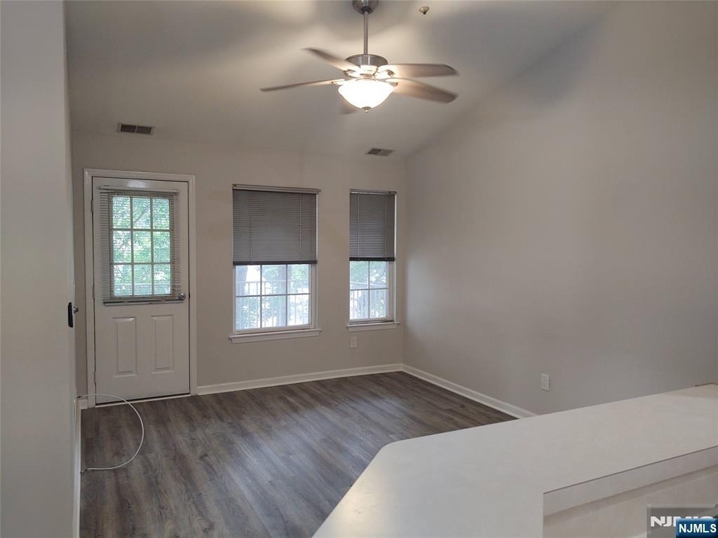 5912 Tudor - Photo 7