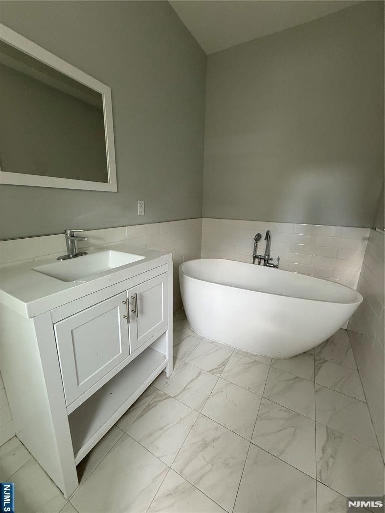 340 Hamilton - Photo 7