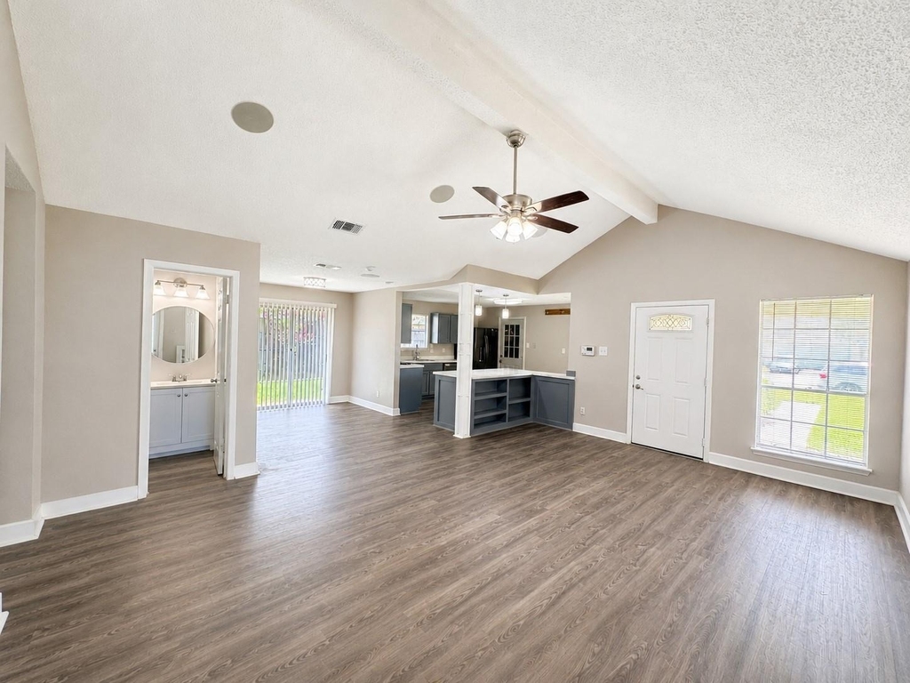 10806 Parkland Woods Drive - Photo 2