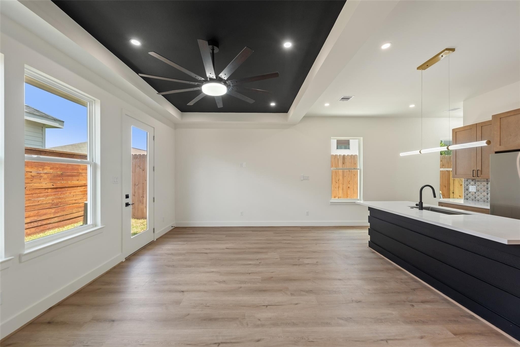 307 Quitman Street - Photo 9