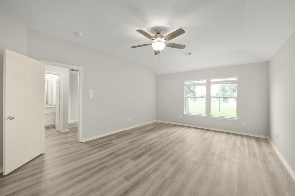 750 Redwing Park Drive - Photo 8