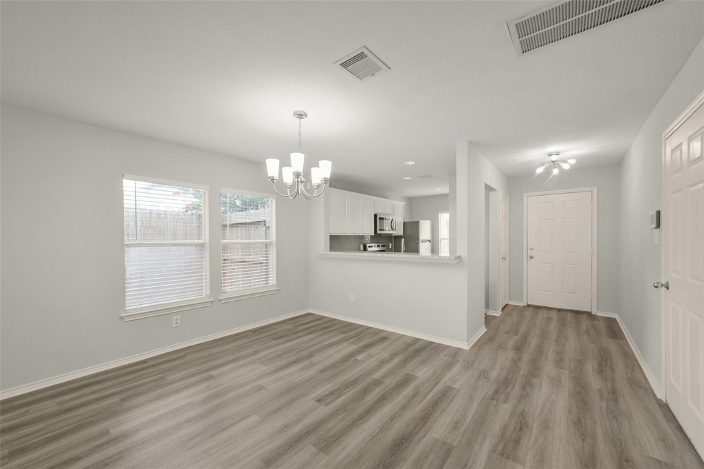 750 Redwing Park Drive - Photo 7