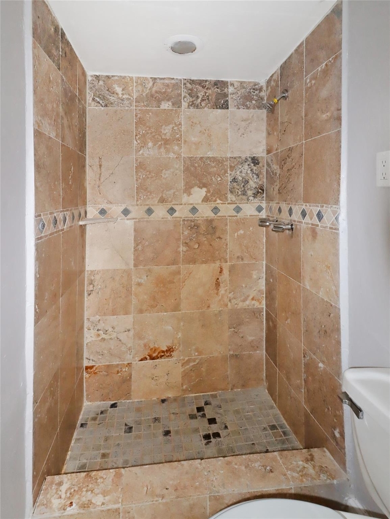 8711 Shadow Crest Street - Photo 5