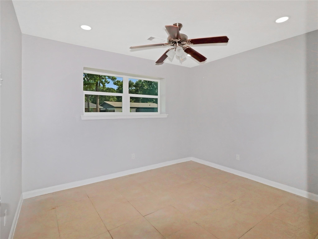 8711 Shadow Crest Street - Photo 8