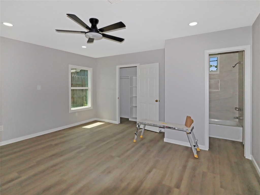 8711 Shadow Crest Street - Photo 10