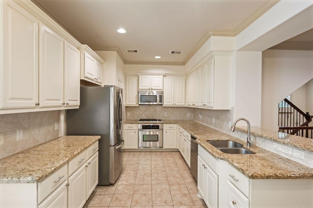 4018 Childress Street - Photo 9