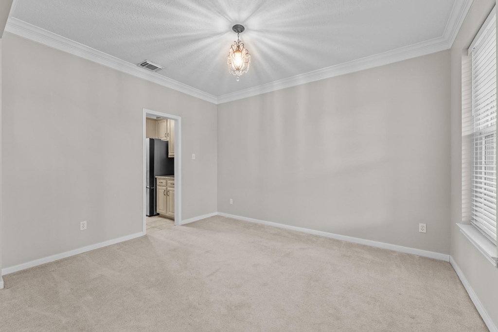 1602 Seminole Street - Photo 5