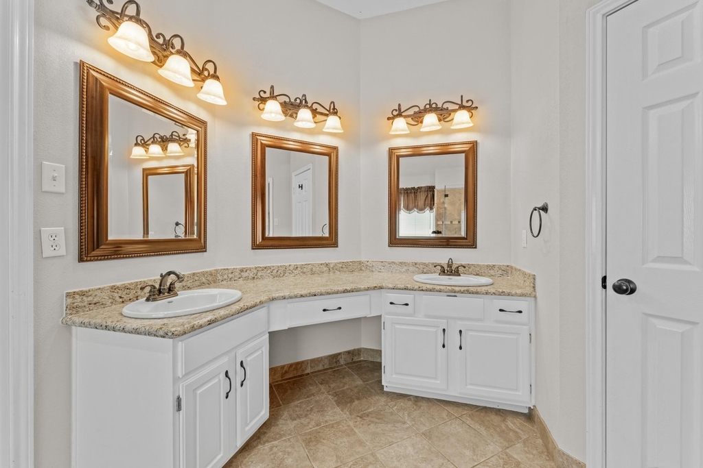 1602 Seminole Street - Photo 24