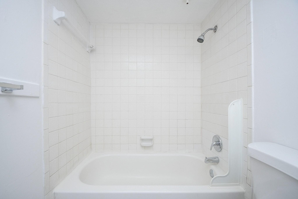 10603 S Wilcrest Drive - Photo 21