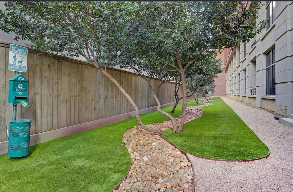 1901 Post Oak Boulevard - Photo 34