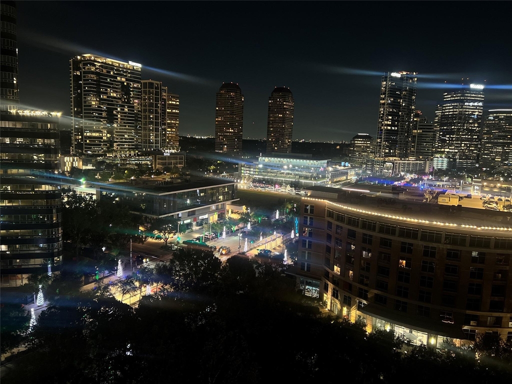 1901 Post Oak Boulevard - Photo 47