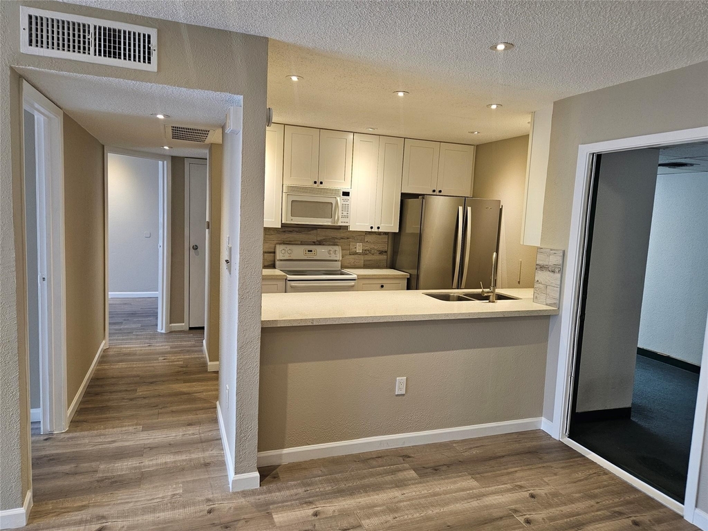 2816 S Bartell Drive - Photo 1