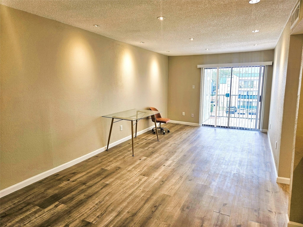 2816 S Bartell Drive - Photo 2