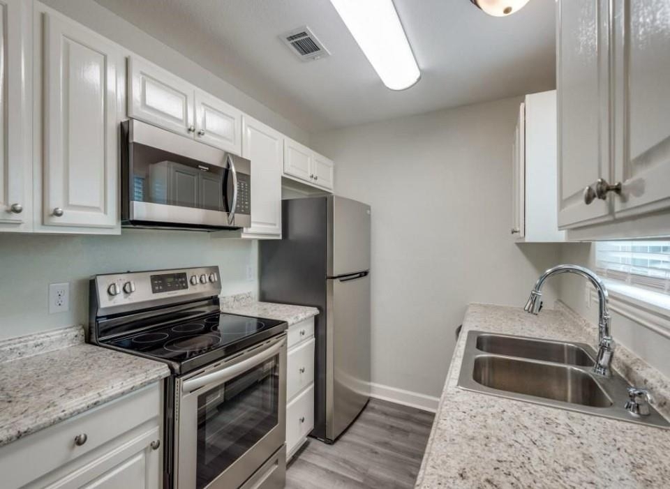 1013 Gunnison Street - Photo 1