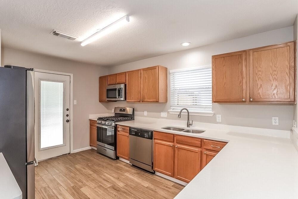 10518 Southway Bend Lane - Photo 6