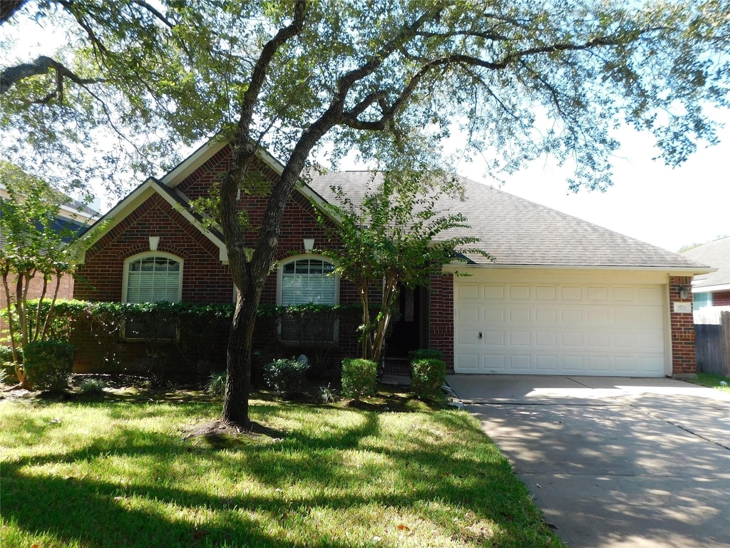 3702 Heritage Colony Drive - Photo 0