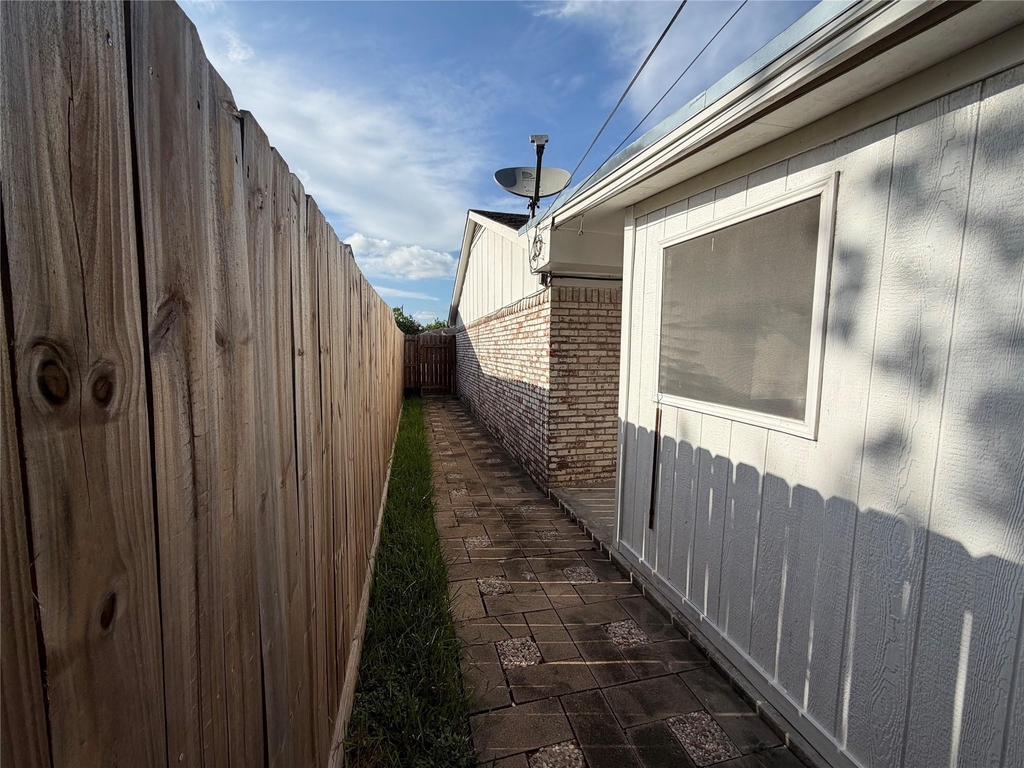 7603 Grape Street - Photo 10
