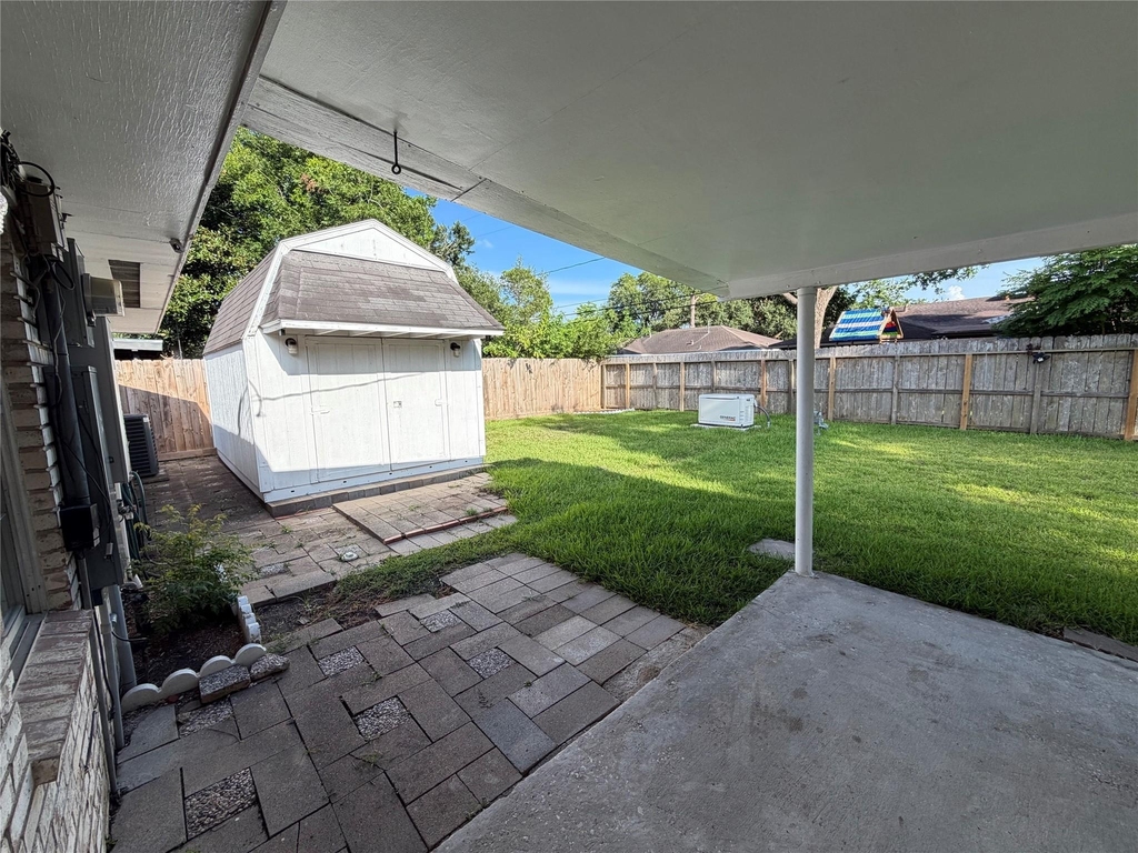 7603 Grape Street - Photo 6