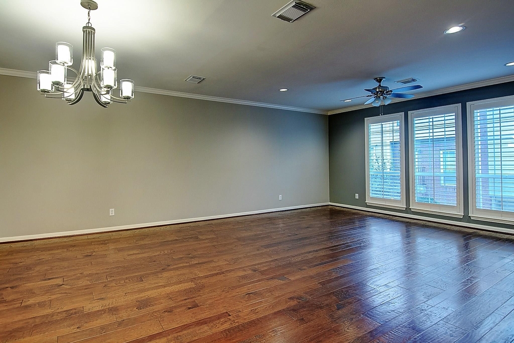 1408 W Webster Street - Photo 12