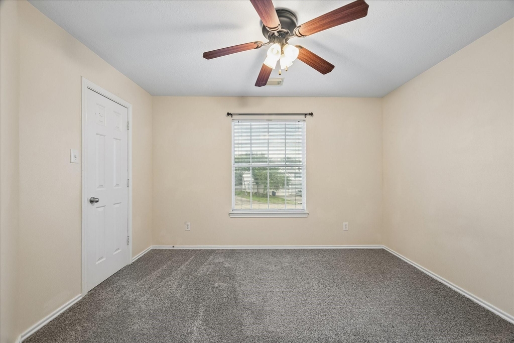 341 Capella Oaks Lane - Photo 8