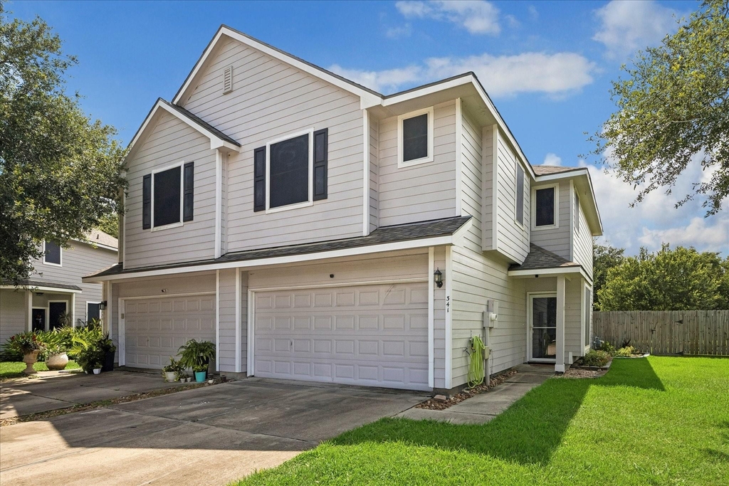 341 Capella Oaks Lane - Photo 0