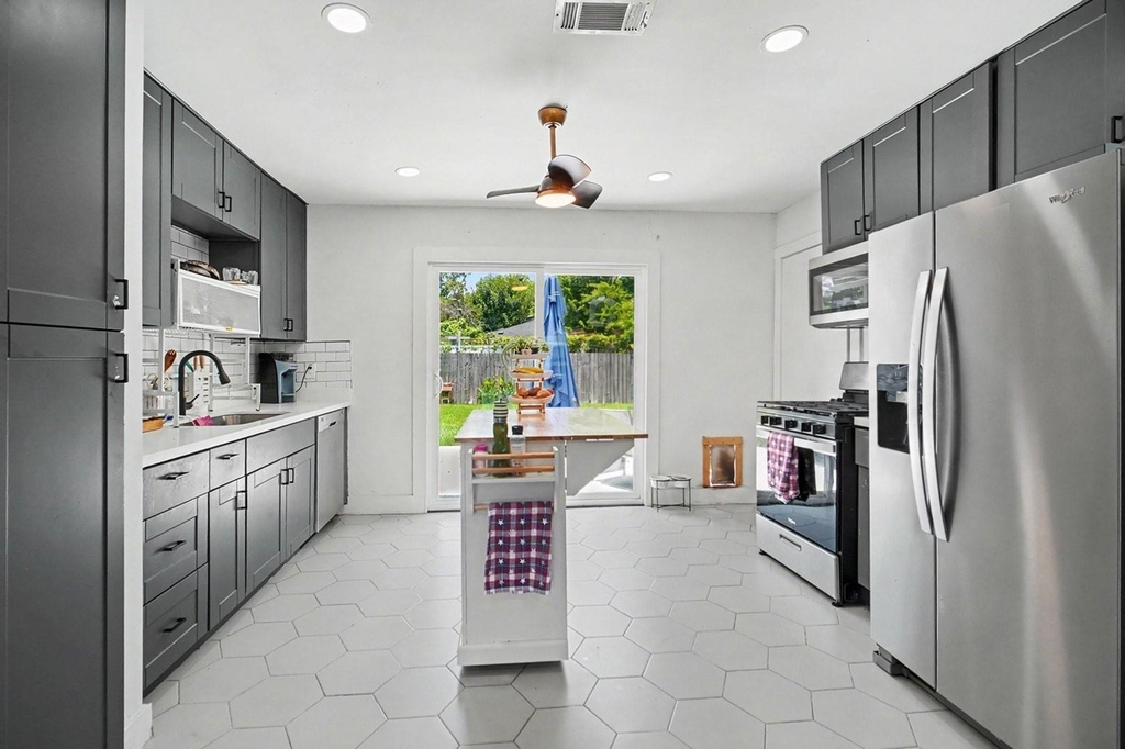 5226 Pomander Road - Photo 10