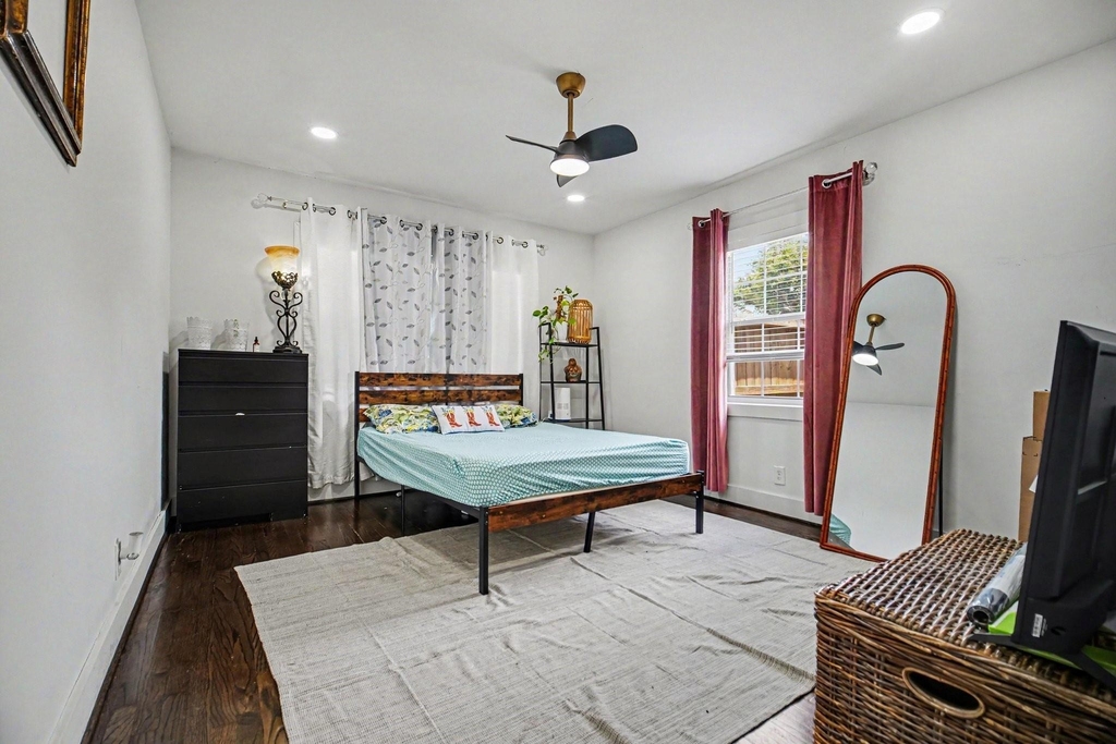 5226 Pomander Road - Photo 22